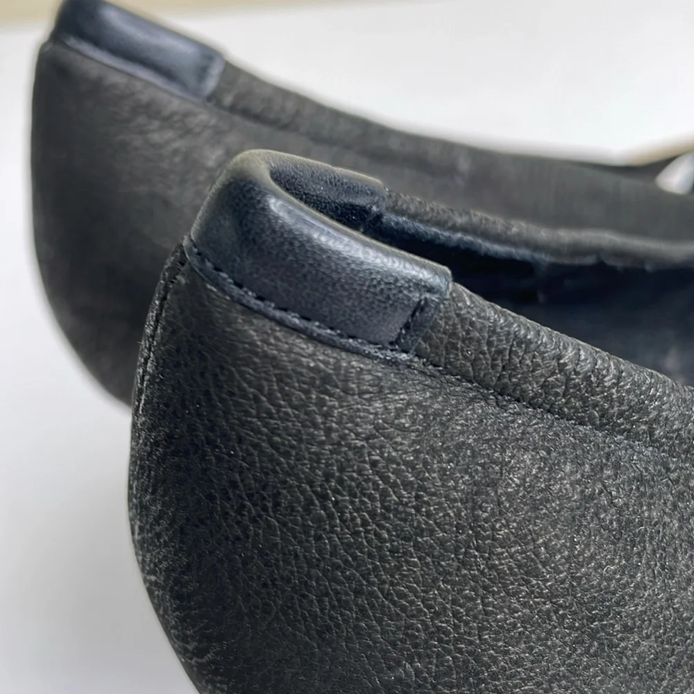B MAKOWSKY Pump Heels Matte Black & Cream Leather Corporate Wear 8M